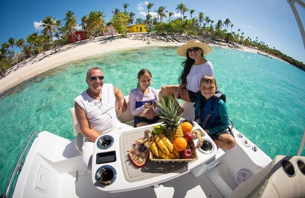 Best Private Punta Cana Snorkeling Tour & Natural Pool Stop