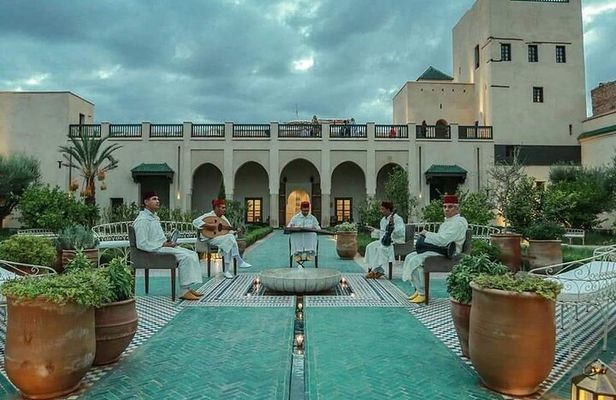 Historical Tour with Local guide in Marrakech