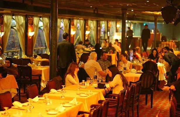 3-Hour Private Nile Maxim Dinner Cruise in Nile River