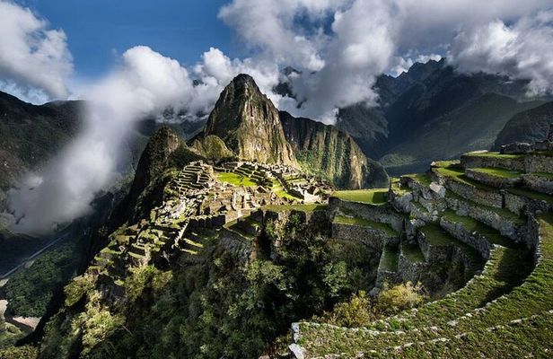 Machu Picchu 2-Day Tour by Train – From Cusco