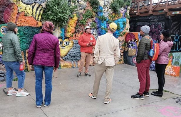 Walking Tour Valparaiso, History & Art - Private Optional