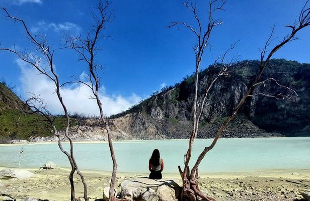 Bandung Tour All In, White Crater, Volcano Mountain, Hot Spring