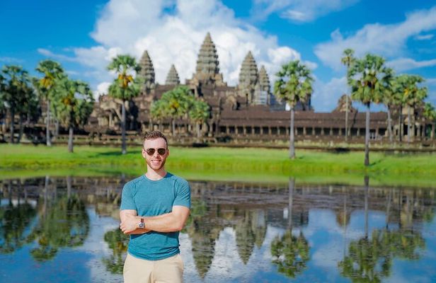 Angkor Wat Sunrise tour with Small - Group With Tour Guided