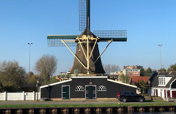 Windmills, Cheese & Countryside Electric Bike Tour