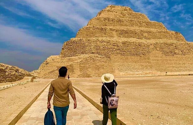 Saqqara, Dahshur - 10%to stray dogs and cats