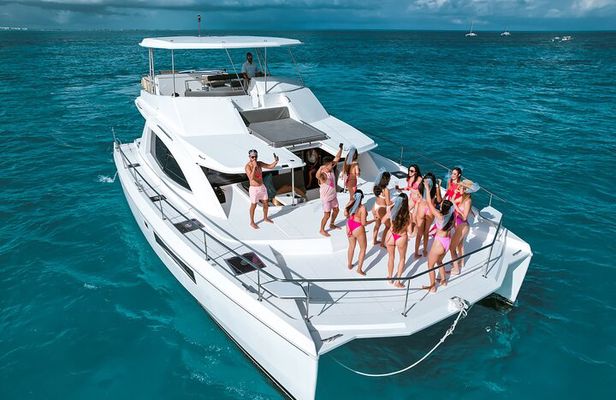 Private Luxury Bachelorette party Leopard Cat 51'