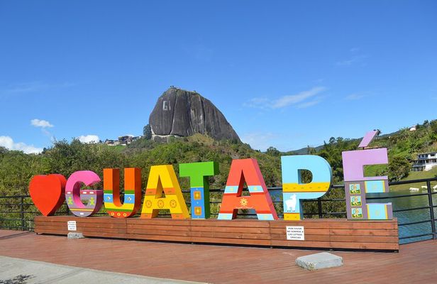 Private tour to Guatape with a local