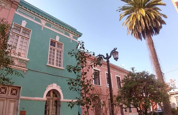 2-Hour Walking Tour of Yungay The Coolest Neighborhood in Chile