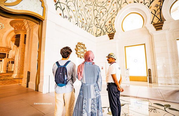 Private Abu Dhabi City Tour : Sheikh Zayed Mosque & Heritage Village