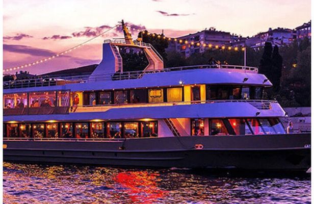 Bosphorus Dinner Cruise & Turkish Night Show in Istanbul