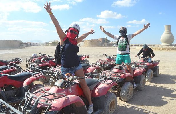 5-Hours Quad Bike Safari Desert with Oriental show in Hurghada