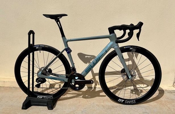 SwiftCarbon Racevox, Ultegra di2 plus DT Swiss wheel set 