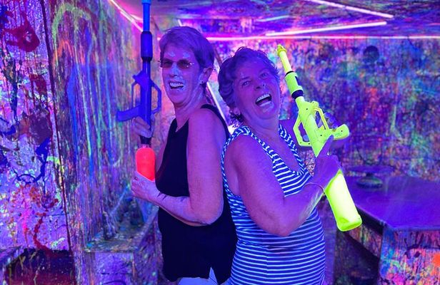 Splatter Art Paint Studio Experience in Hawaii