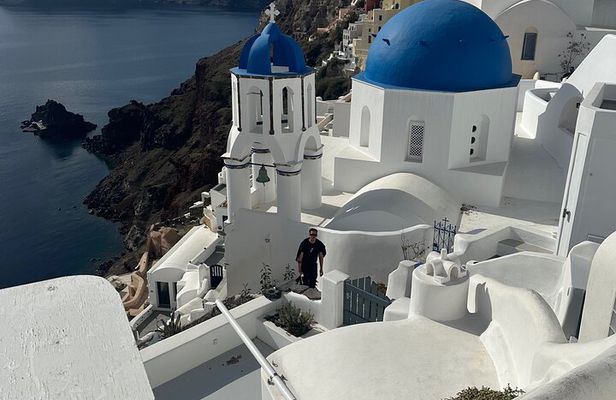Private 6 hour guided tour in Santorini !!!