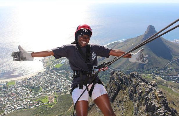 1-Hour Experience Table Mountain Abseiling