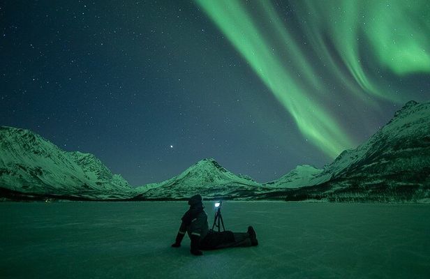Northern Lights Expedition Tromsø - 6 people - Arctic Photo Guide