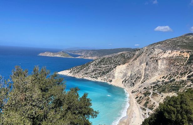 Guided Shore Excursion Tour in Myrtos Beach and Assos