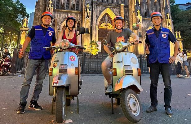 Hanoi Evening Vespa Food Tour 04hrs