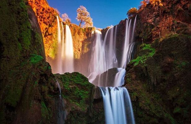 Marrakech : Ouzoud Waterfalls, Guided MountainTour & Boat Ride