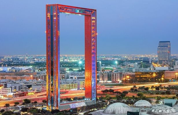 Visit Dubai Frame Tour with Private Transfers