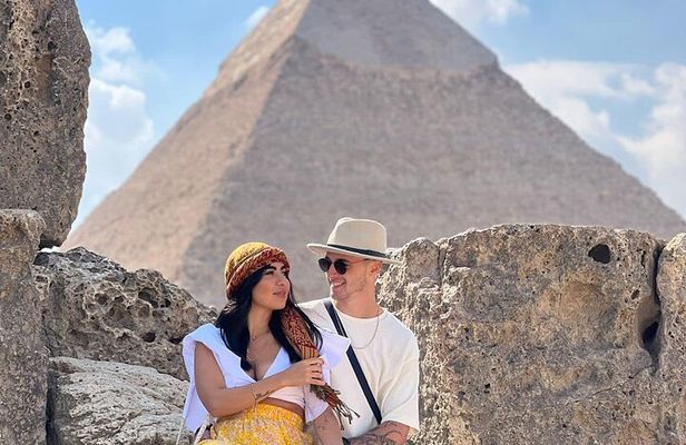 Private Tour Giza Pyramids, Egyptian Museum, lunch and Camel Ride