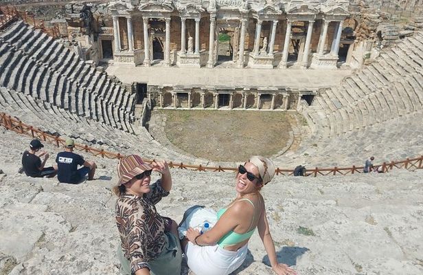 Full Day Private Guided Tour in Pamukkale and Hierapolis