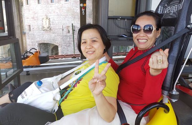 Golden Bridge and Ba Na hills early sunrise tour from Danang city