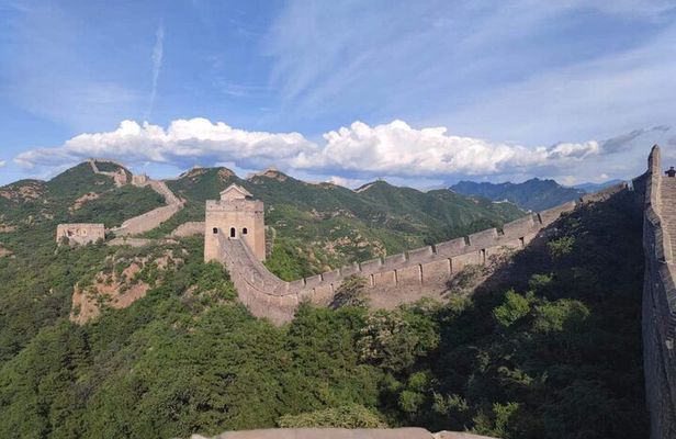 Private Jinshanling Great Wall Hiking Tour with Option