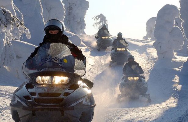 Full Day Snowmobile Activity in Rovaniemi