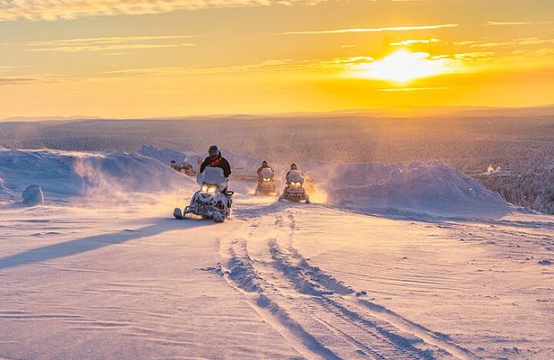 Snowmobile Adventure in Lapland