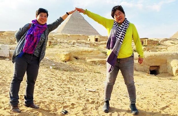 Private tour to Giza, Sakkara, Memphis with Camel and Lunch