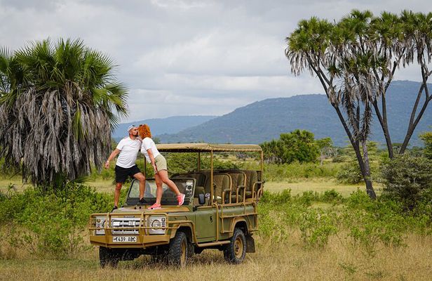 Selous Luxury Day Safari with Photographer