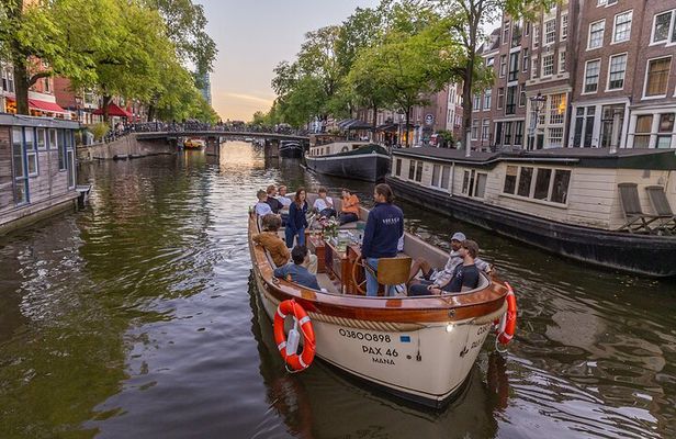 Amsterdam Small Group Canal Cruise w/ Dutch snacks & Onboard Bar