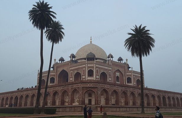Heritage Day Tour of Old and New Delhi