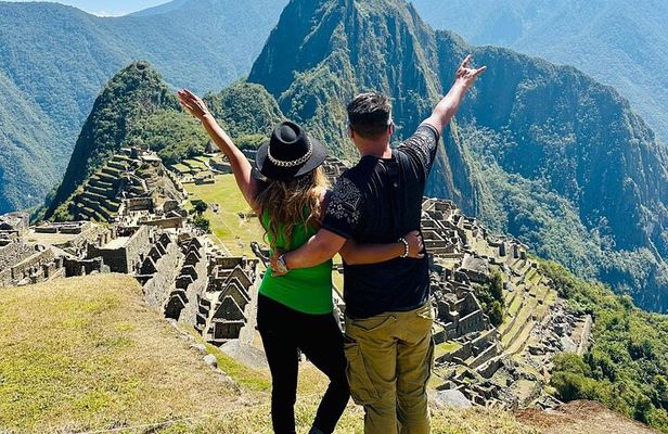 2 Days Sacred Valley and Machu Picchu Tour 