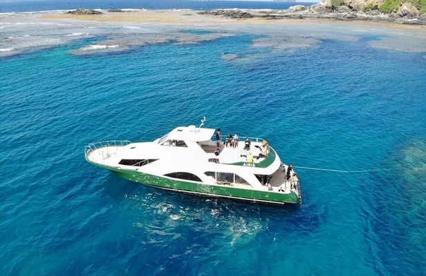 Okinawa: From Naha: 1 day Kerama Islands diving license required