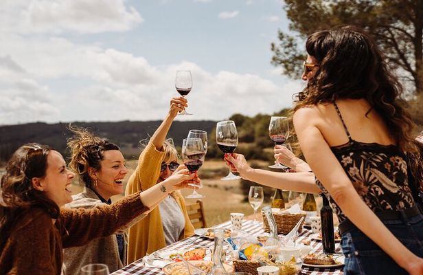 Full-Day Trip Barcelona to Montserrat Monastery & Cava Winery