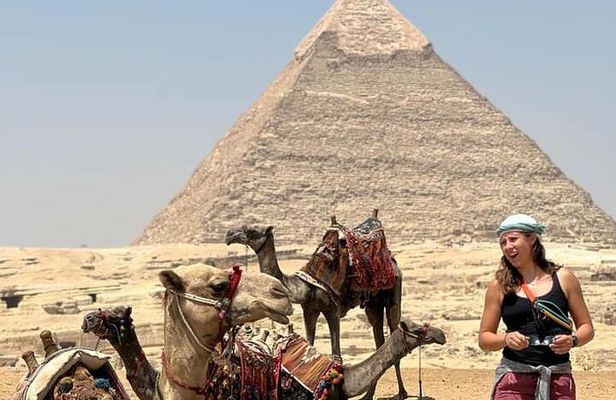 8Hour Private Tour Giza Pyramids, Sphinx & Egyptian Museum 