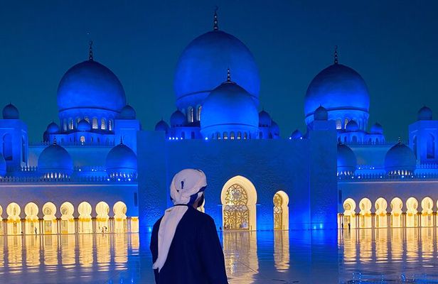 Magical Abu Dhabi Mosque Half-Day Private Guided Tour