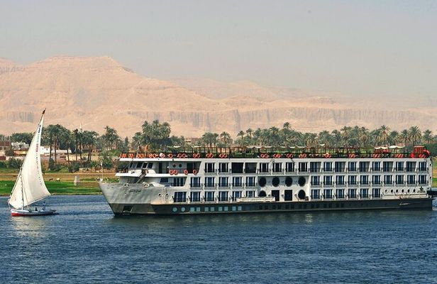 5-Day Nile Cruise to Aswan from Luxor with Hot Air Balloon Ride