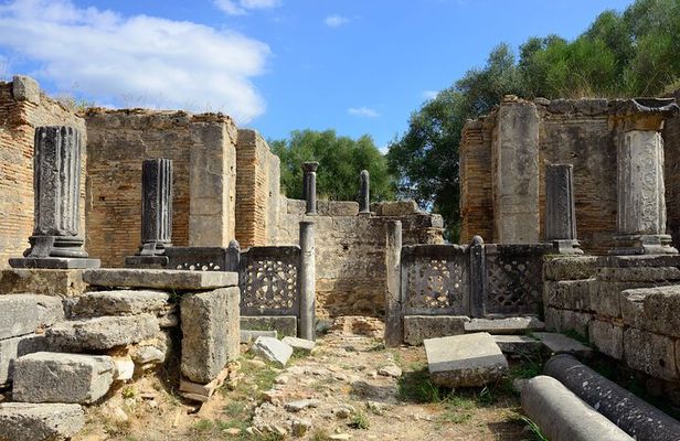 Olympia Elegance: All-Inclusive Small Group Tour