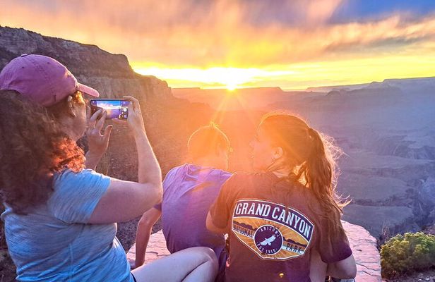 Grand Canyon Sunset Hiking Adventure Deep Below The South Rim