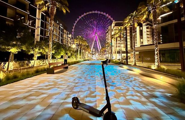 E-Scooter Guided Tour of Marina, JBR, Bluewaters Top Attractions