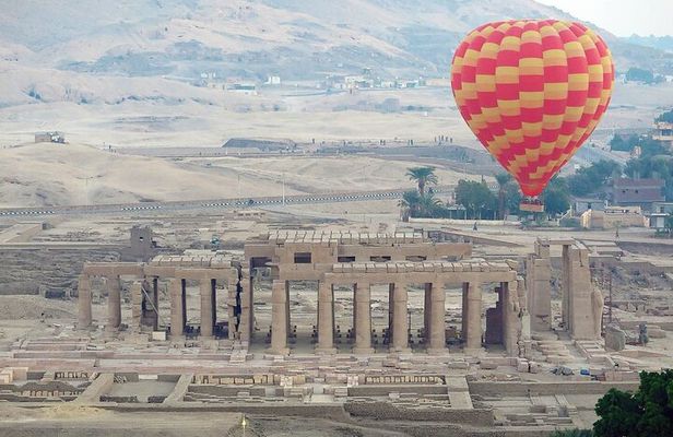 2 Day Tour from Hurghada to Luxor With Hot Air Balloon Ride