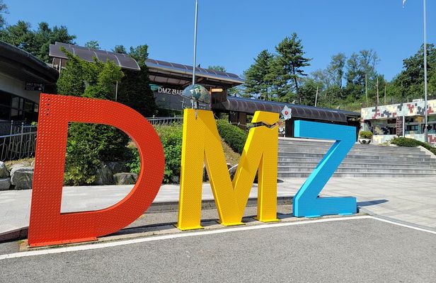 Small Group Tour to DMZ & Suspension Bridge with Hotel Pickup