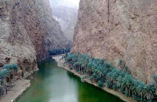 Wadi Shab and Bimmah Sinkhole Private Day Trip+Lunch