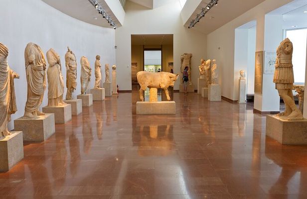 Olympia Elegance: All-Inclusive Small Group Tour