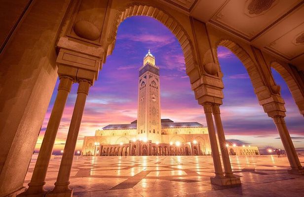 Casablanca City Night Tour and Traditional Moroccan Dinner