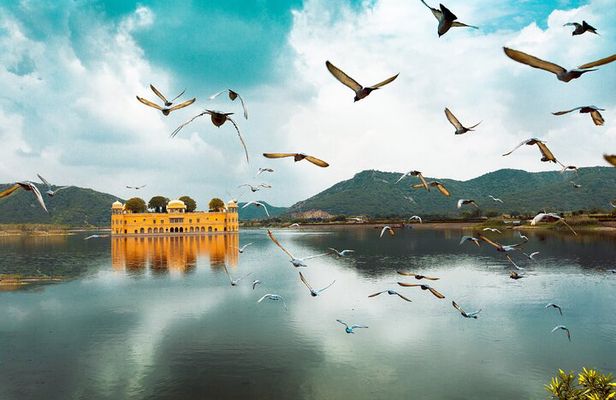 Four Days Private Luxury Delhi Agra & Jaipur Golden Triangle tour