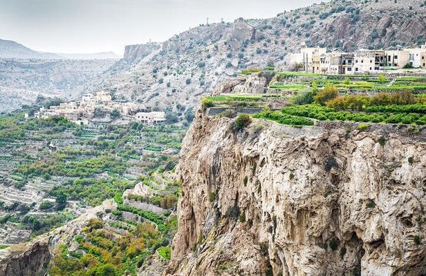 Full-day private tour- Nizwa and Jabal Akhdar